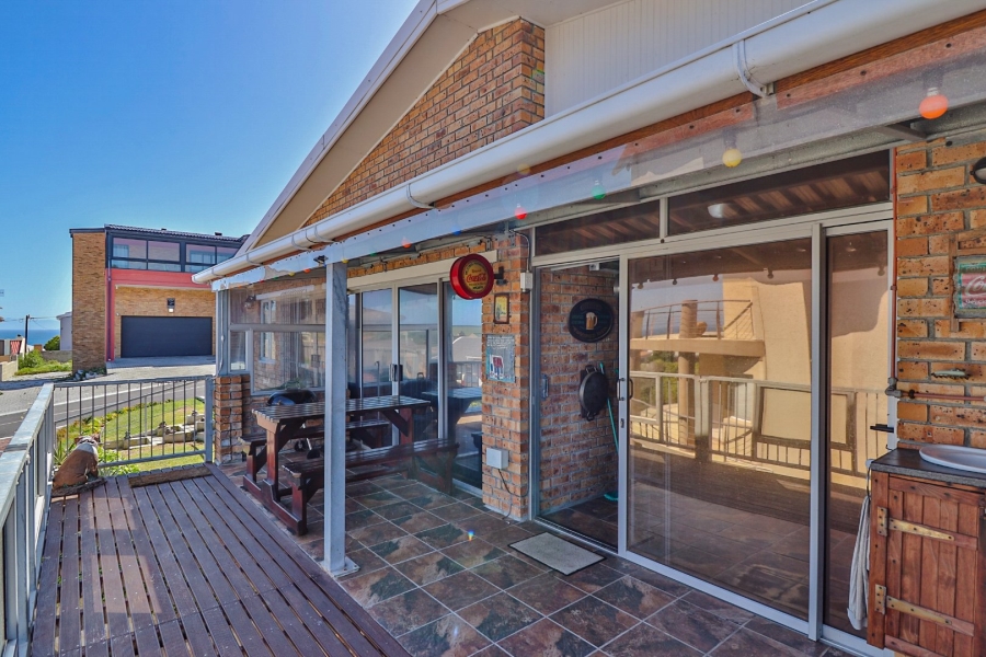 4 Bedroom Property for Sale in De Kelders Western Cape